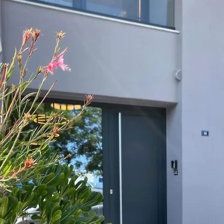 Adell Miramare Golden Loft