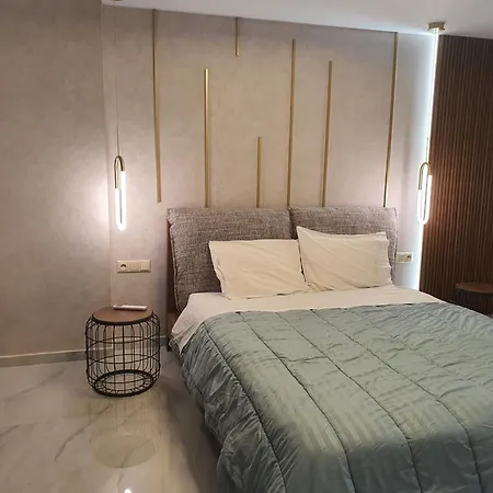 Adell Miramare Golden Loft Apartmán *