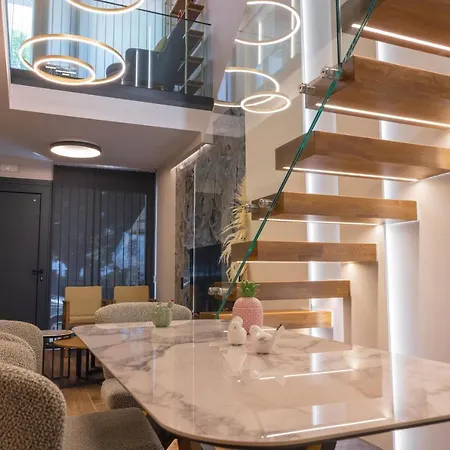 Adell Miramare Golden Loft *