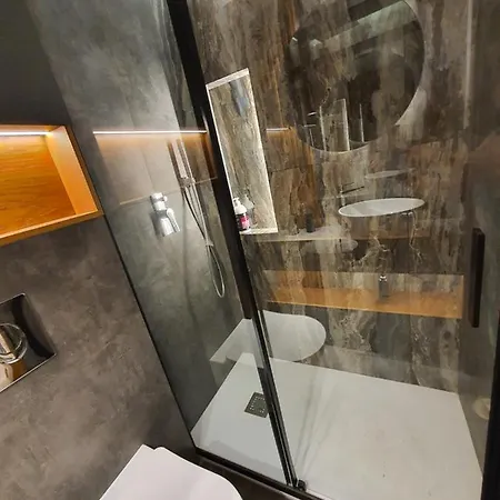 Adell Miramare Golden Loft Appartement *