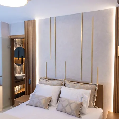 Апартаменты Adell Miramare Golden Loft