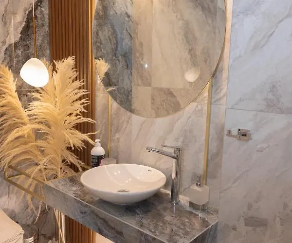 Adell Miramare Golden Loft