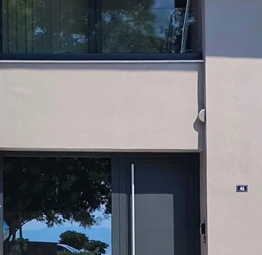 Adell Miramare Golden Loft * كافالا